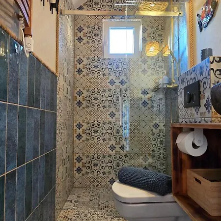 Bosko Beztrosko בית נופש *